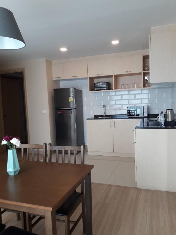 Ramada By Wyndham Bangkok Ten Ekamai Residences Buitenkant foto